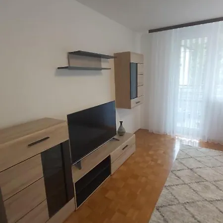 شقة Apartman Mirna سراييفو
